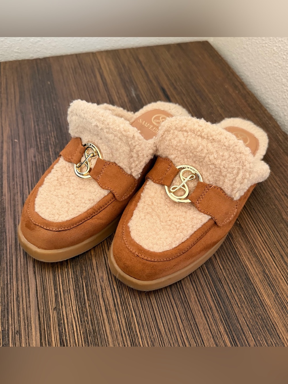 Sam & Libby Shelby Cozy faux fur mule shoes women’s 6.5 comfy resortwear cottage